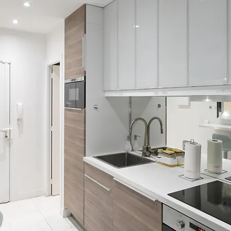 Modern & Peaceful 1bd By Champs-elysees With Ac Appartement