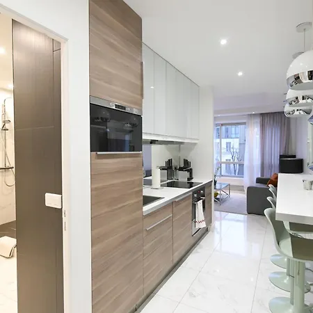 Modern & Peaceful 1bd By Champs-elysees With Ac Parijs