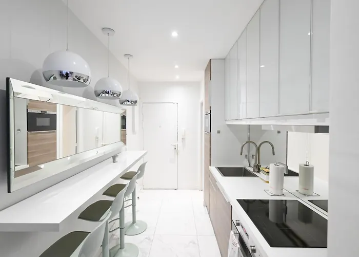 Modern & Peaceful 1bd By Champs-elysees With Ac Apartman Párizs